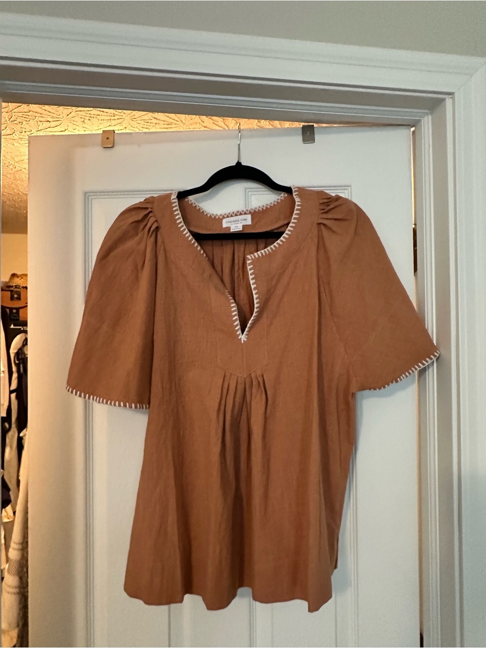 Chic Soul Rust Tan Short Sleeve Peasant Top with White Trim